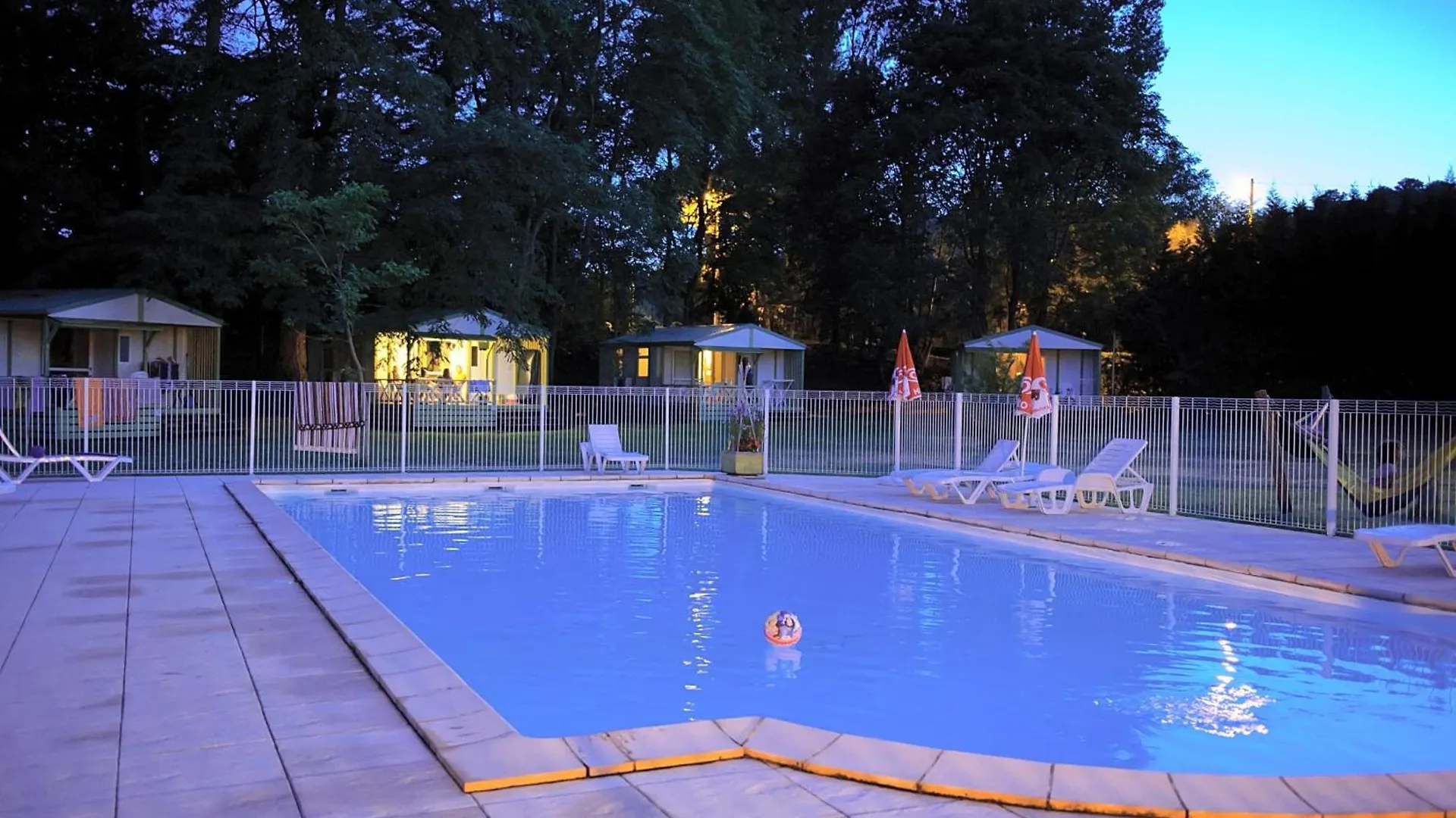 Camping Portes D'Ariege 帕米耶 0*,  法国